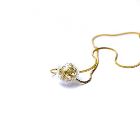 Precious Wired gold