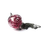 Skleněný dlouhý náhrdelník Wired long růžový